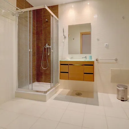 Apartamento HolidaysPT - Rooftop Pool Marina View Olhão - MyOasis II - 3 Bedrooms Olhão